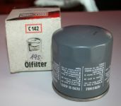 C142-CHAMPION - Olejový filtr