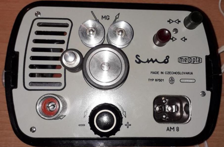 Magnetofonový synchronizátor Meopta SM 8 (typ 87501)