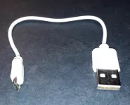 napájecí kabel s koncovkami USB-A a USB-micro