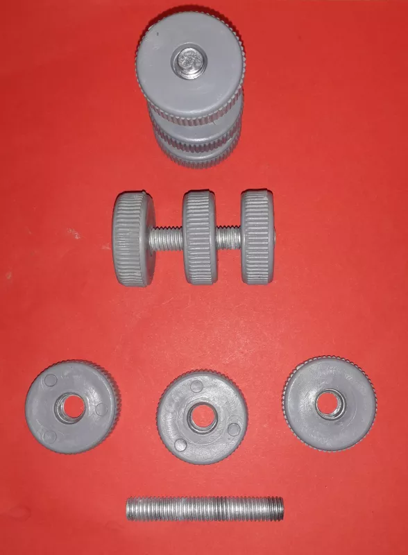 sada tří šteftů M8x50mm s rýhovanými třemi maticemi