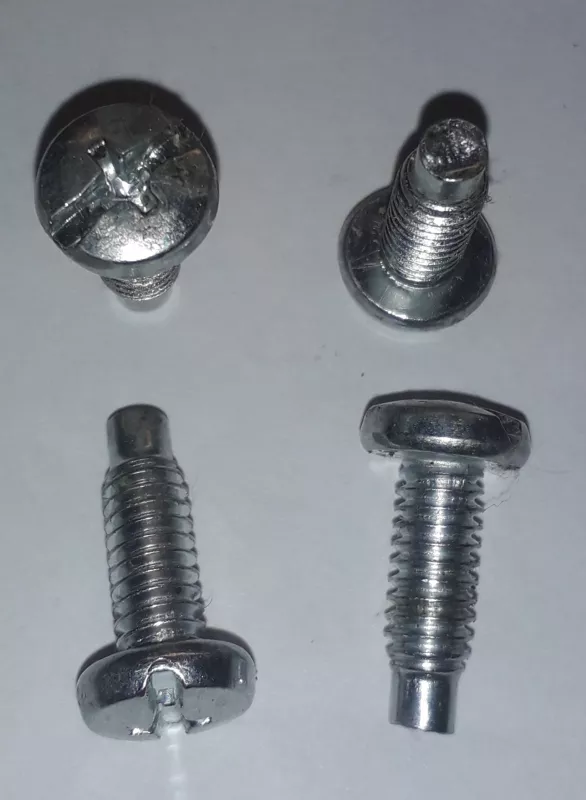 šroub do kapotáže chromový M5x16mm