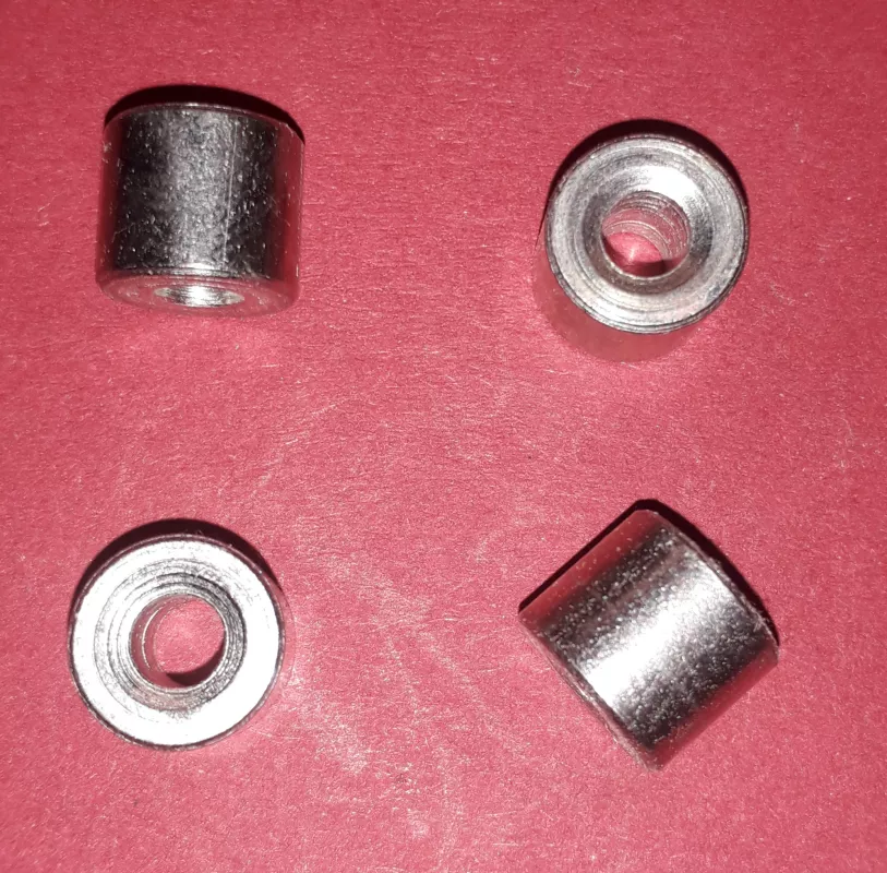 vymezovací podložka váleček 10x4x8,5mm sada 4 kusů